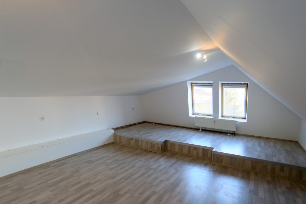 Pronájem bytu 2+kk, Ondříčkovo nám., Brno-Židenice